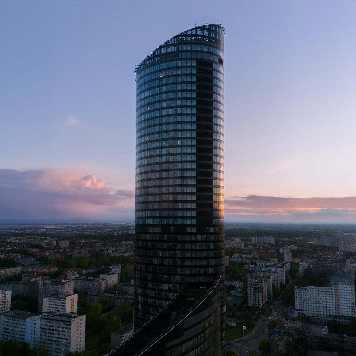 Sky tower z lotu ptaka